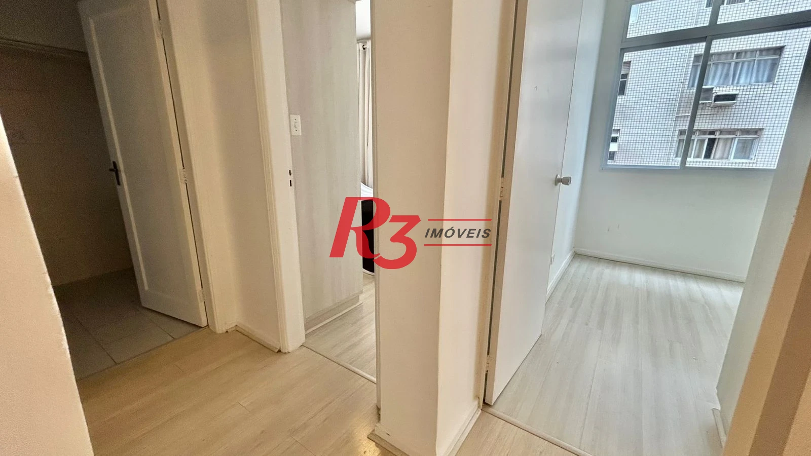 Apartamento com 2 dormitórios para alugar, 67 m² por R$ 4.200,00/mês - Gonzaga - Santos/SP