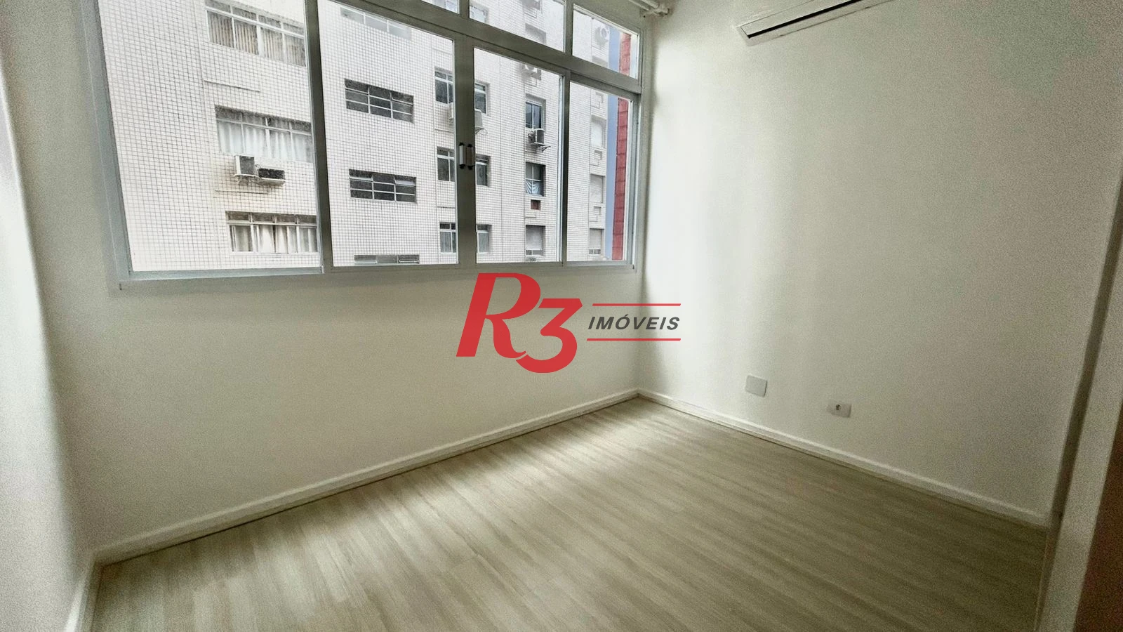 Apartamento com 2 dormitórios para alugar, 67 m² por R$ 4.200,00/mês - Gonzaga - Santos/SP