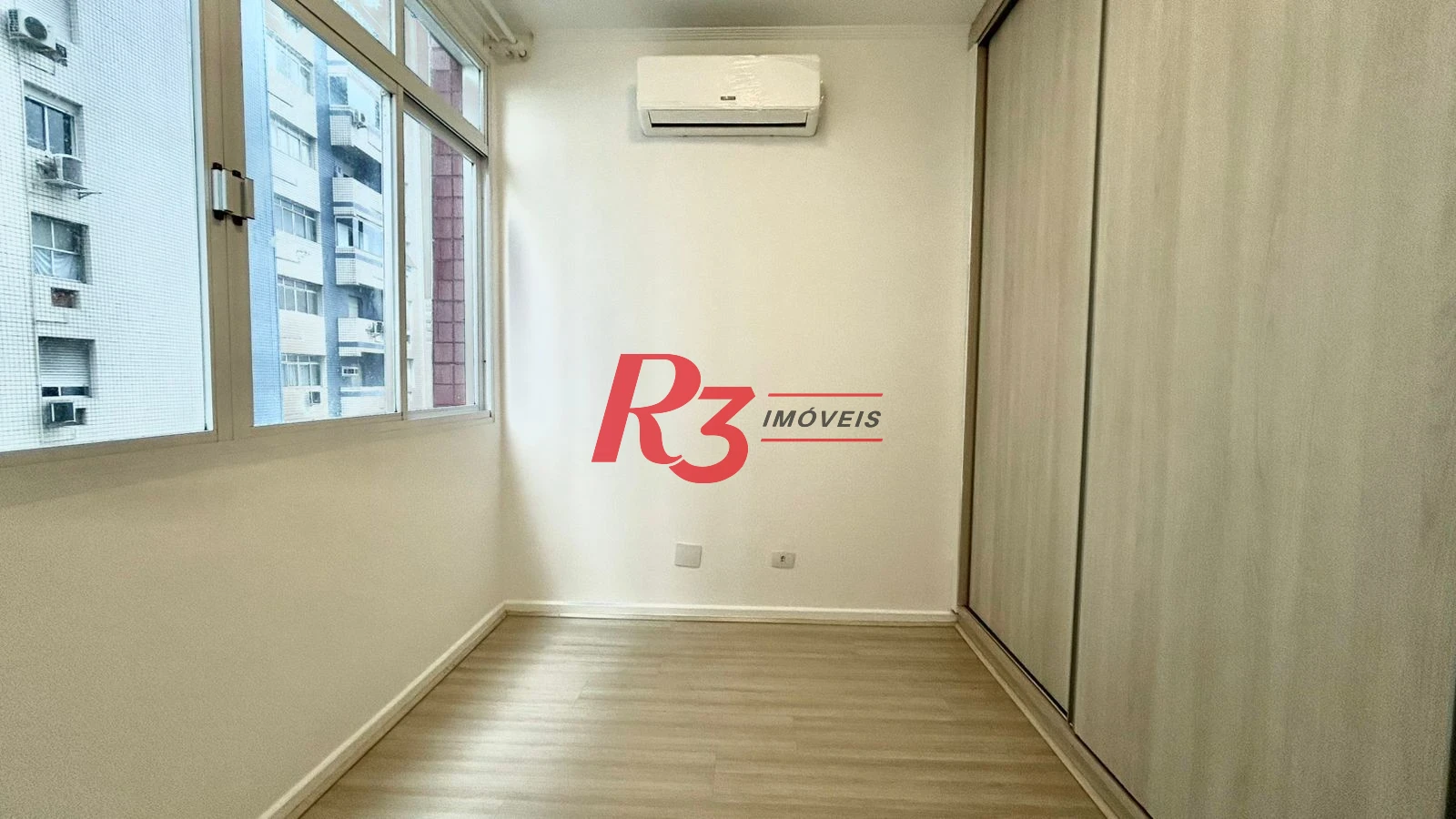 Apartamento com 2 dormitórios para alugar, 67 m² por R$ 4.200,00/mês - Gonzaga - Santos/SP