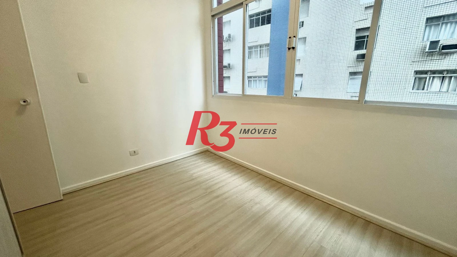 Apartamento com 2 dormitórios para alugar, 67 m² por R$ 4.200,00/mês - Gonzaga - Santos/SP
