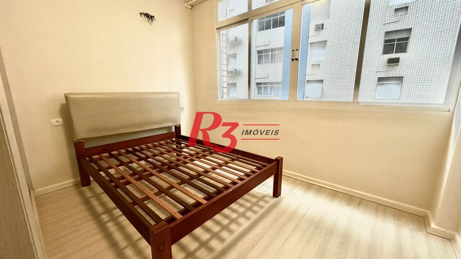 Apartamento com 2 dormitórios para alugar, 67 m² por R$ 4.200,00/mês - Gonzaga - Santos/SP