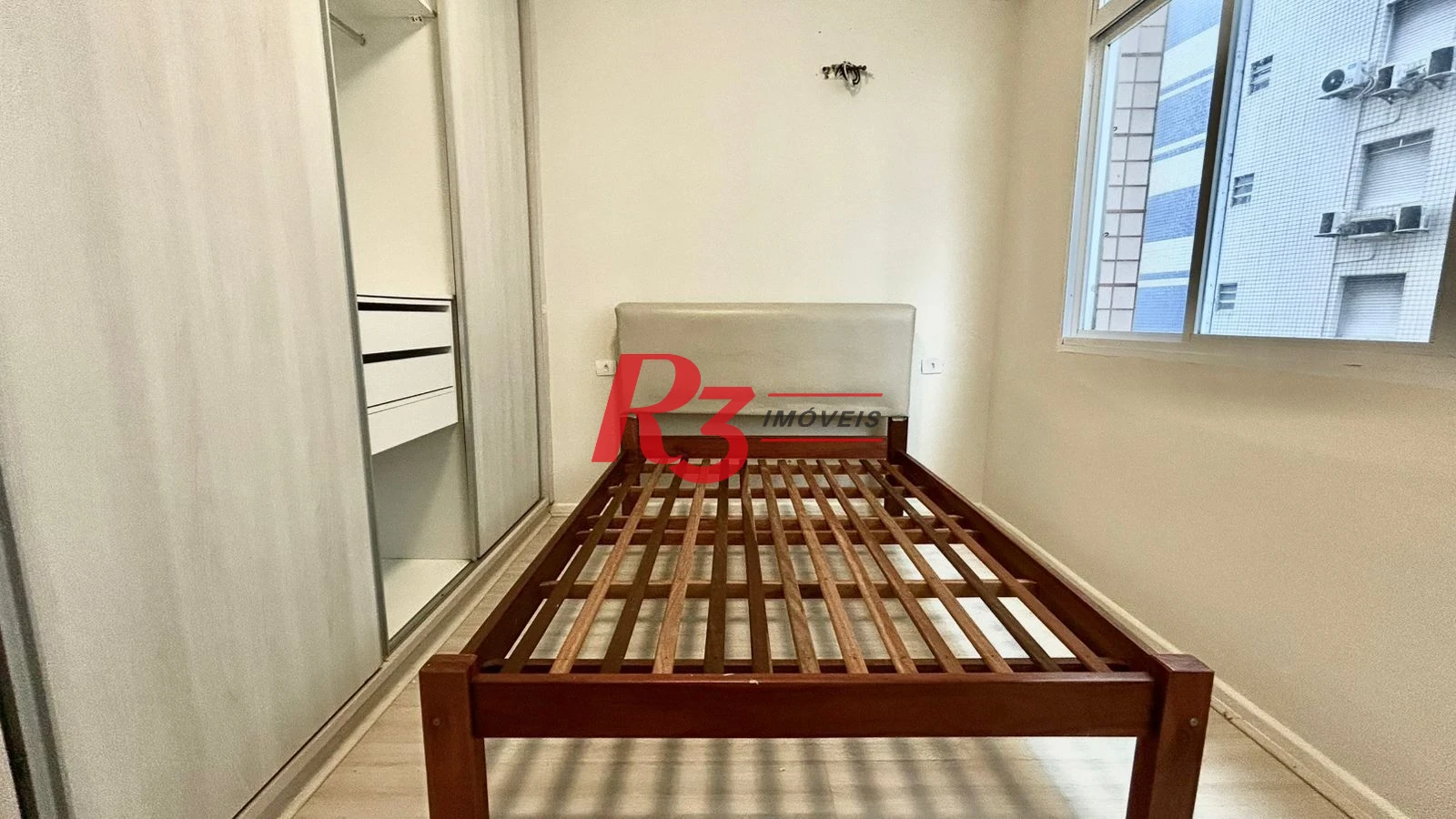 Apartamento com 2 dormitórios para alugar, 67 m² por R$ 4.200,00/mês - Gonzaga - Santos/SP