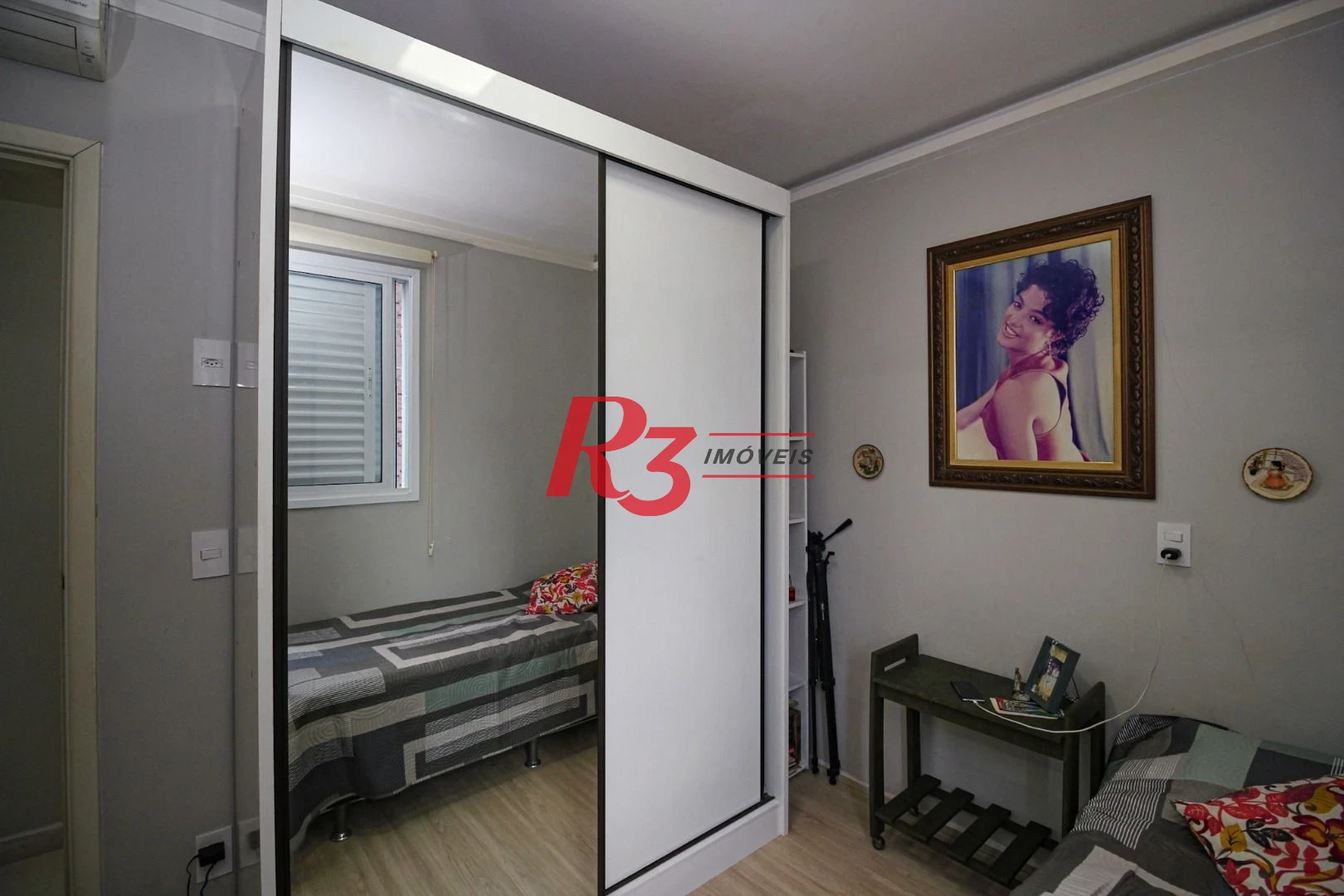 Apartamento com 2 dormitórios à venda, 65 m² por R$ 800.000,00 - Ponta da Praia - Santos/SP