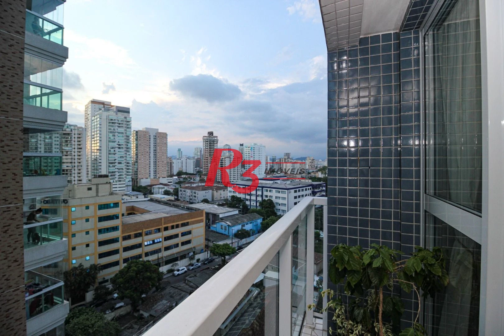Apartamento com 2 dormitórios à venda, 65 m² por R$ 800.000,00 - Ponta da Praia - Santos/SP