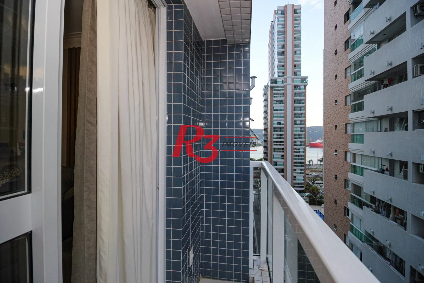 Apartamento com 2 dormitórios à venda, 65 m² por R$ 800.000,00 - Ponta da Praia - Santos/SP