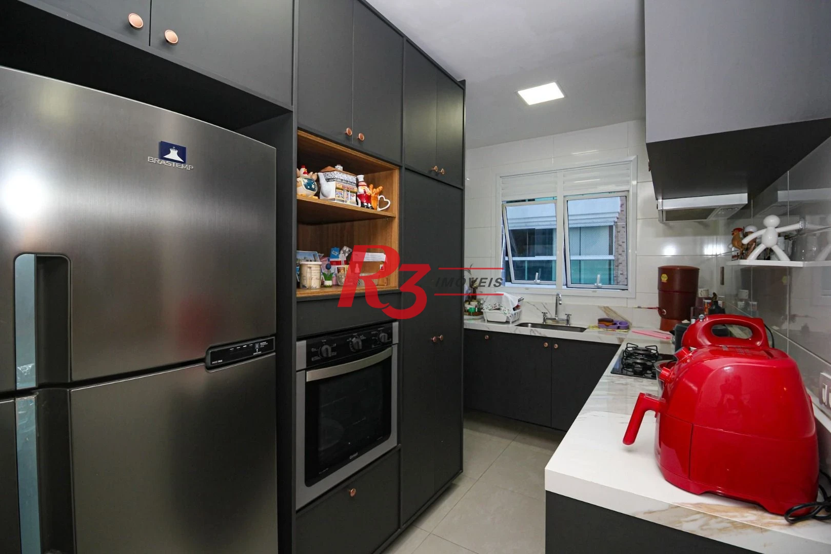 Apartamento com 2 dormitórios à venda, 65 m² por R$ 800.000,00 - Ponta da Praia - Santos/SP