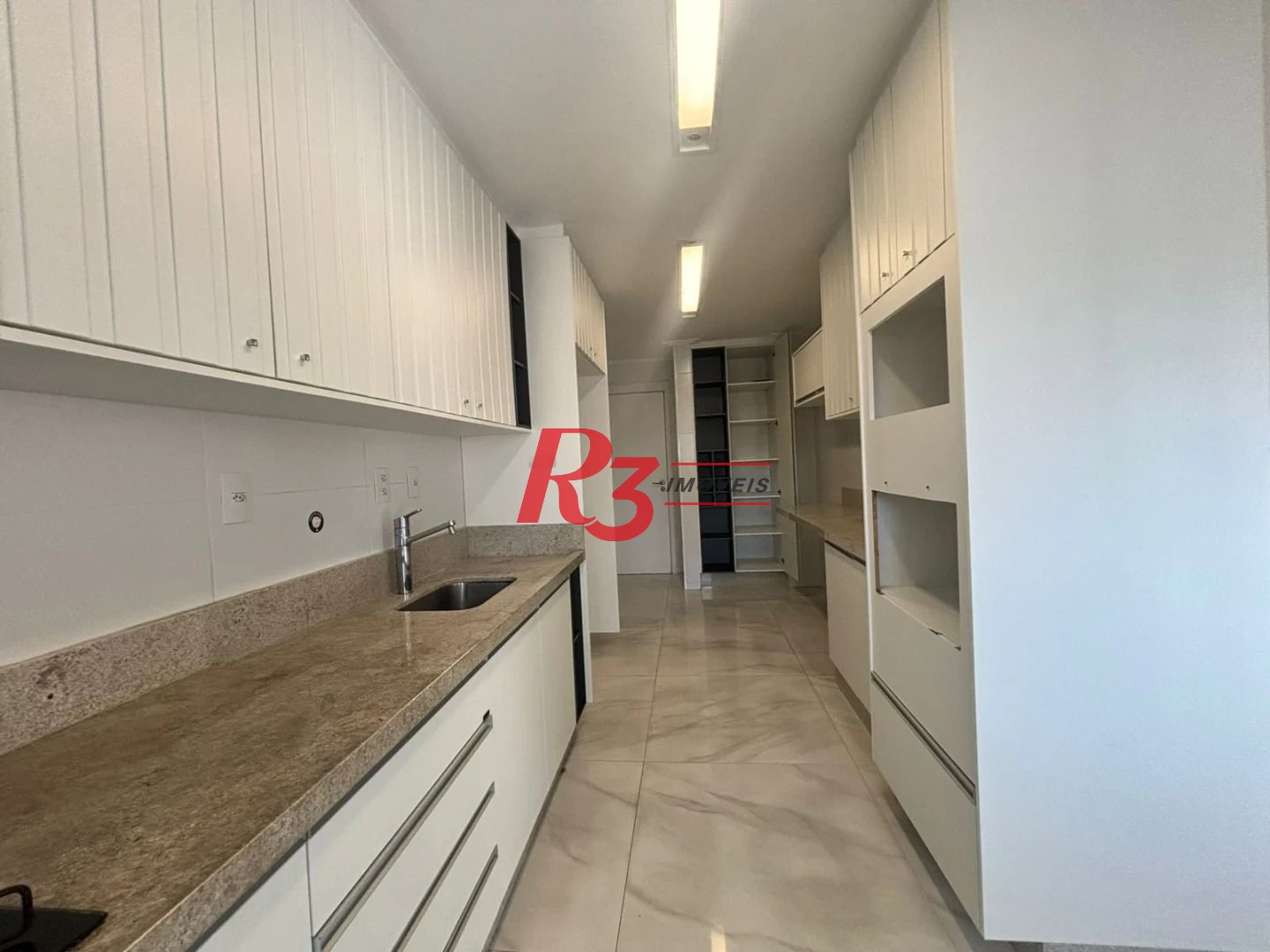 Apartamento com 3 dormitórios à venda, 143 m² por R$ 2.860.000,00 - Boqueirão - Santos/SP