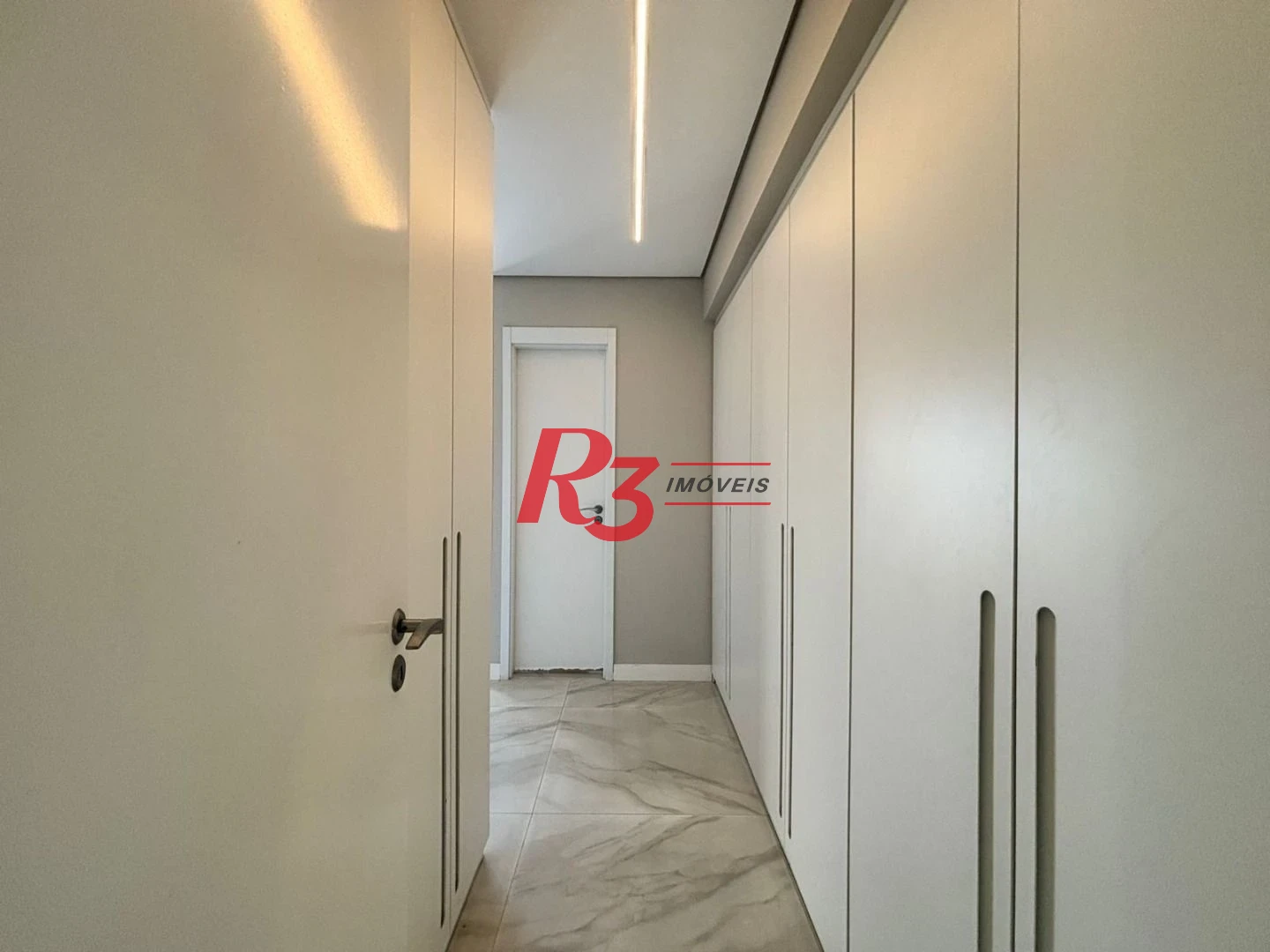 Apartamento com 3 dormitórios à venda, 143 m² por R$ 2.860.000,00 - Boqueirão - Santos/SP