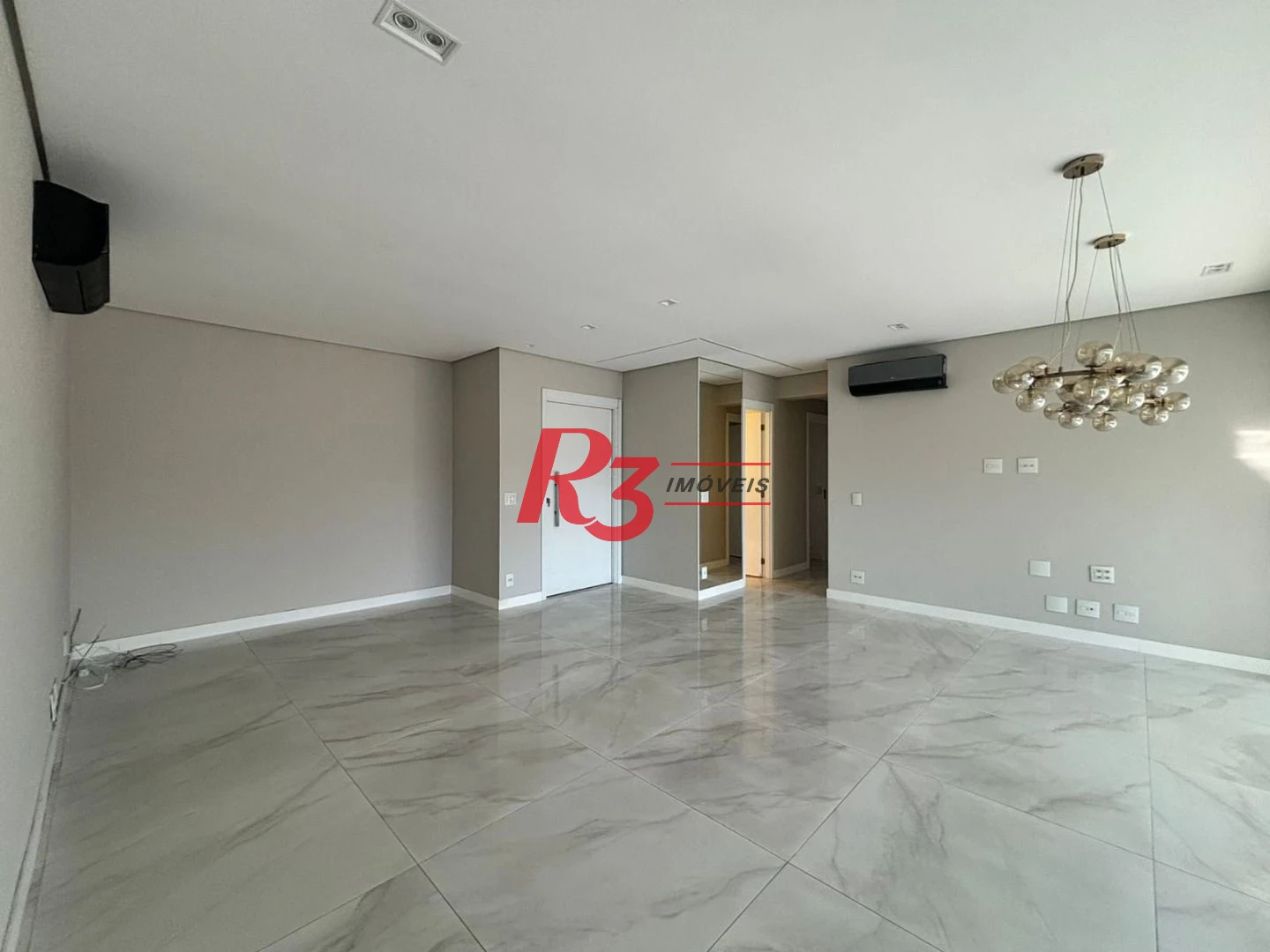 Apartamento com 3 dormitórios à venda, 143 m² por R$ 2.860.000,00 - Boqueirão - Santos/SP