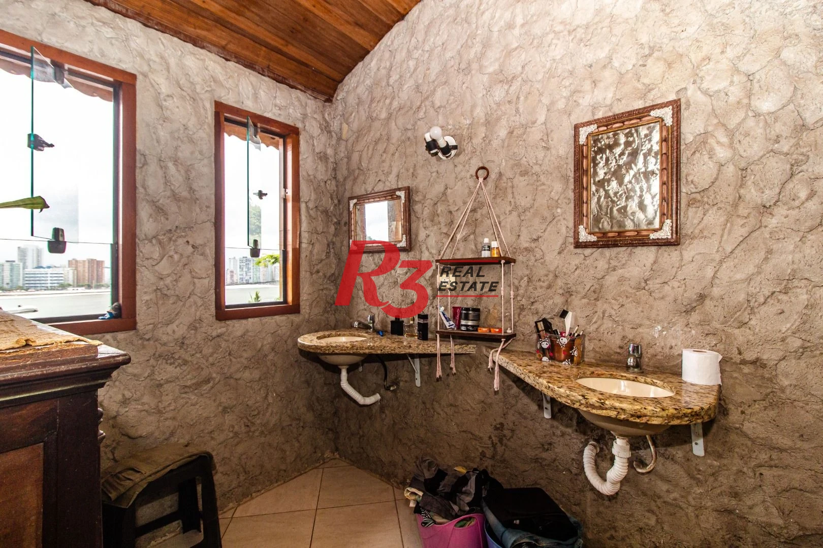 Casa com 3 dormitórios à venda, 350 m² por R$ 750.000,00 - Parque Prainha - São Vicente/SP