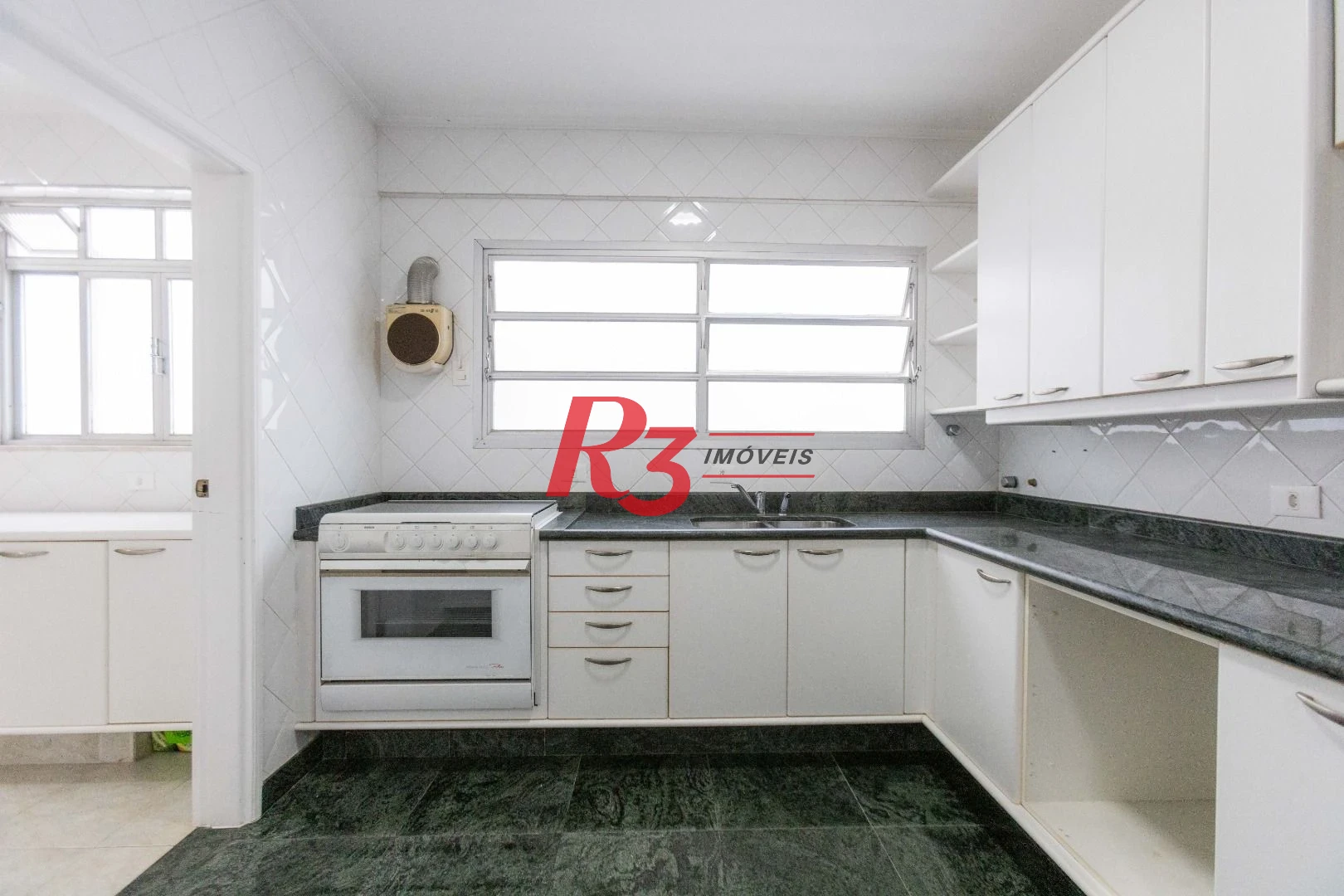 Apartamento com 3 dormitórios, 158 m² - venda por R$ 2.350.000,00 ou aluguel por R$ 12.000,00/mês - Boqueirão - Santos/SP