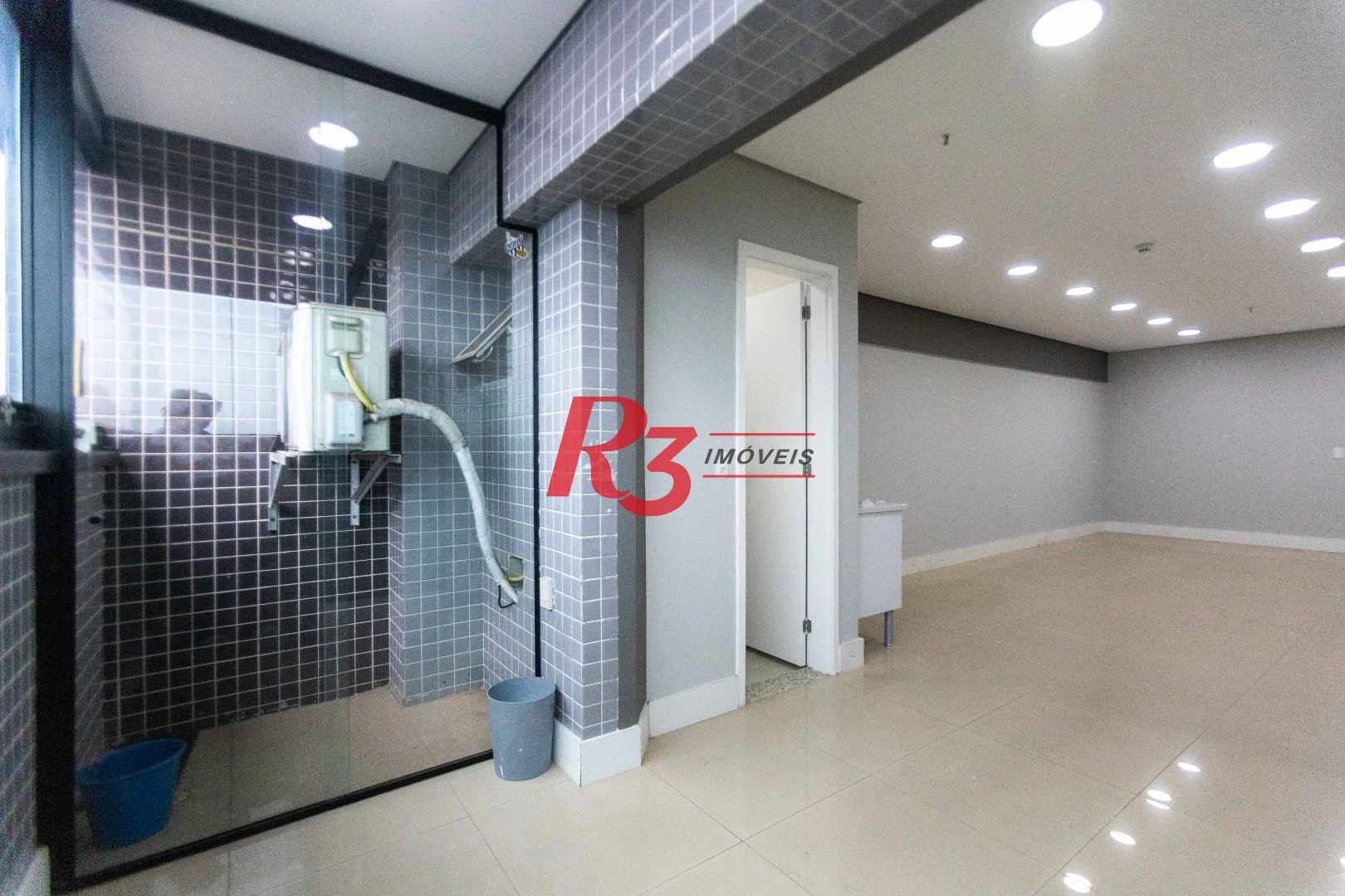 Sala para alugar, 43 m² por R$ 3.200,00/mês - Encruzilhada - Santos/SP