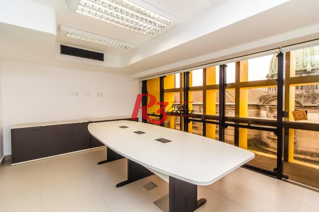 R3 REAL ESTATE VENDE! Andar Corporativo com 396 m², equipado apropriadamente para empresa exportadora de café, localizado no Centro de Santos - SP