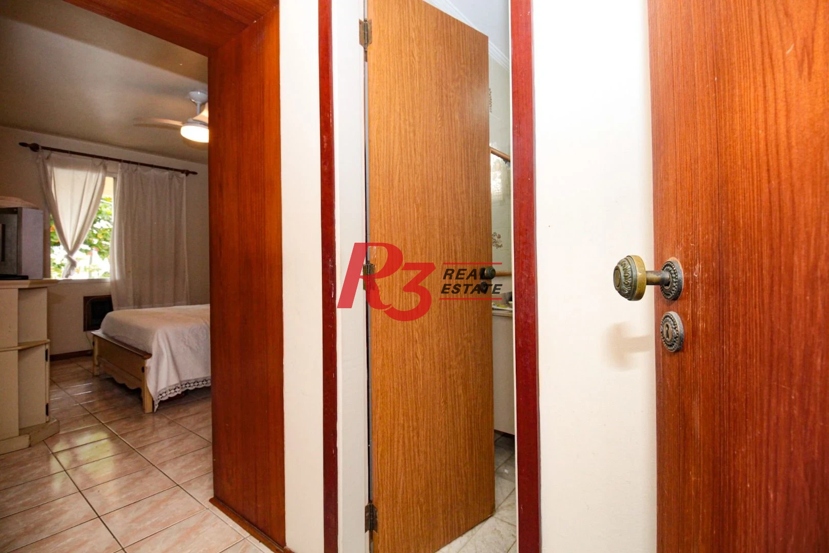 Apartamento com 3 dormitórios à venda, 171 m² por R$ 800.000,00 - Ilha Porchat - São Vicente/SP