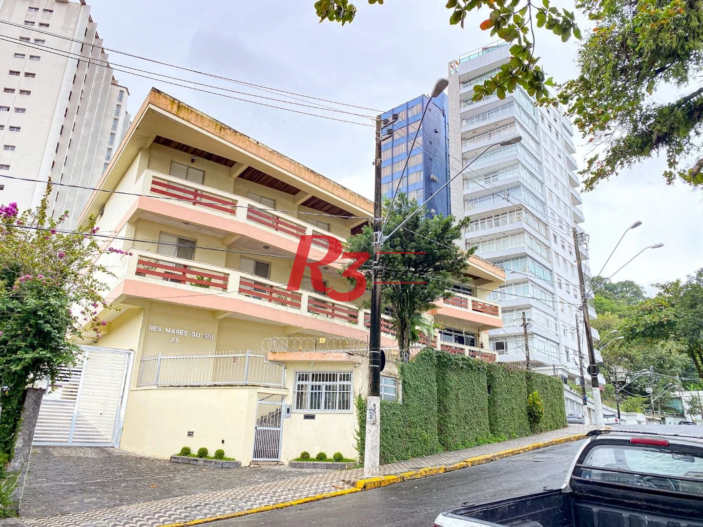 Apartamento com 3 dormitórios à venda, 171 m² por R$ 800.000,00 - Ilha Porchat - São Vicente/SP