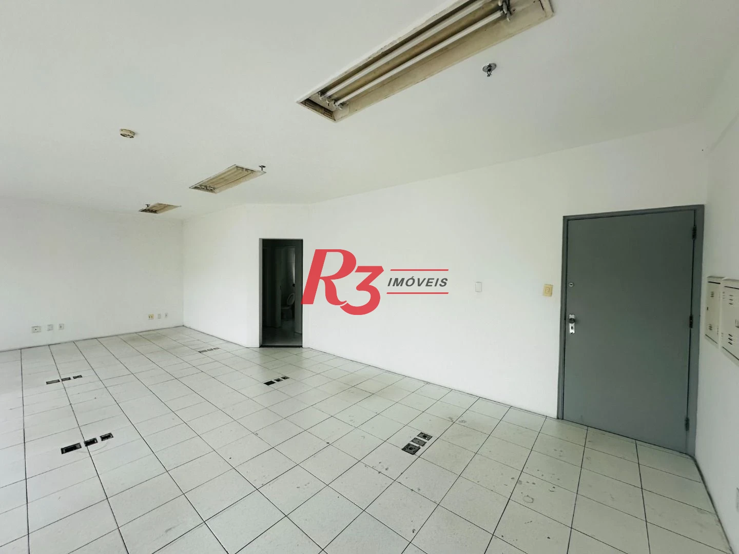 Sala, 76 m² - venda por R$ 300.000,00 ou aluguel por R$ 3.000,00/mês - Centro - Santos/SP