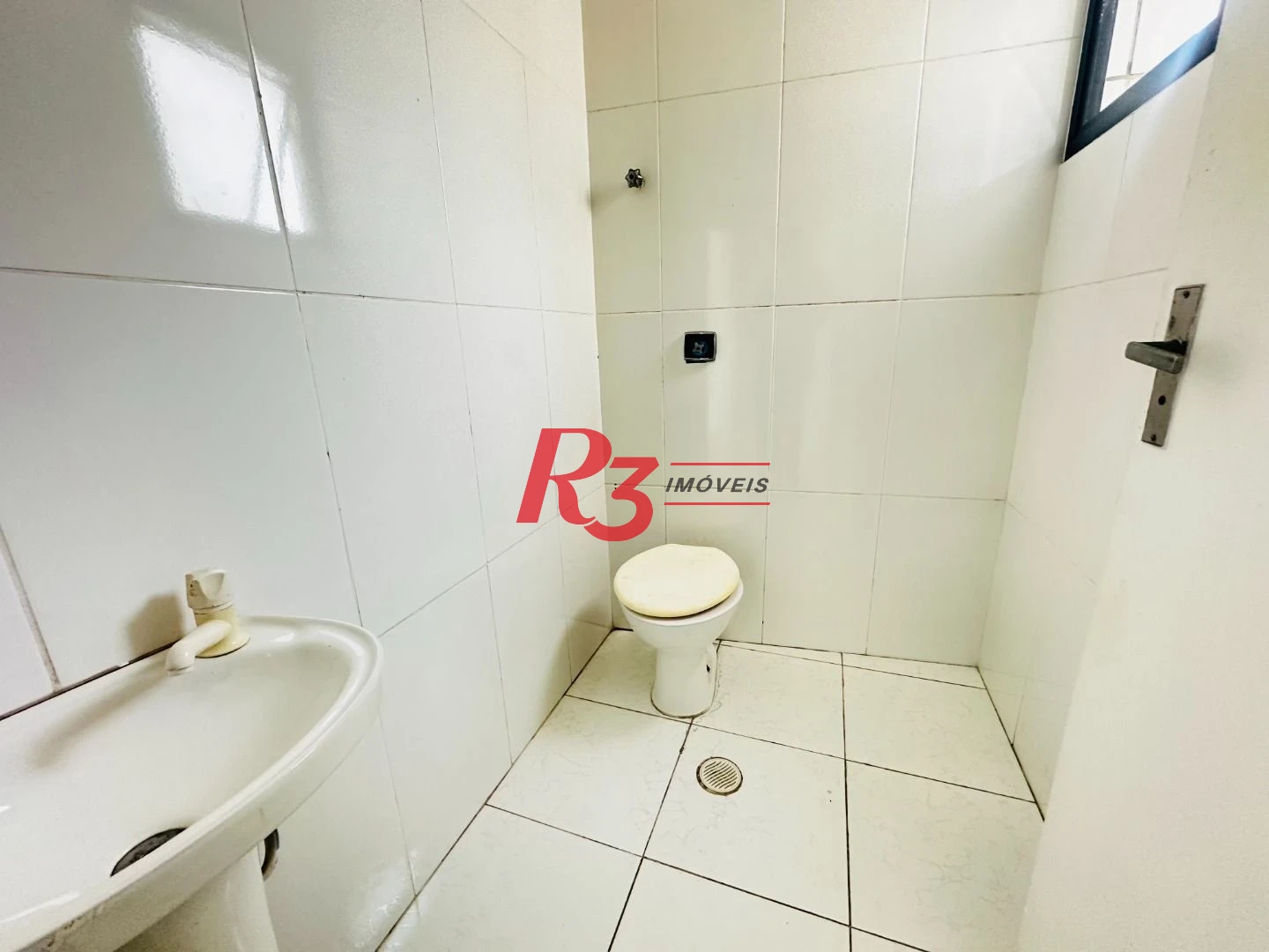 Sala, 76 m² - venda por R$ 300.000,00 ou aluguel por R$ 3.000,00/mês - Centro - Santos/SP