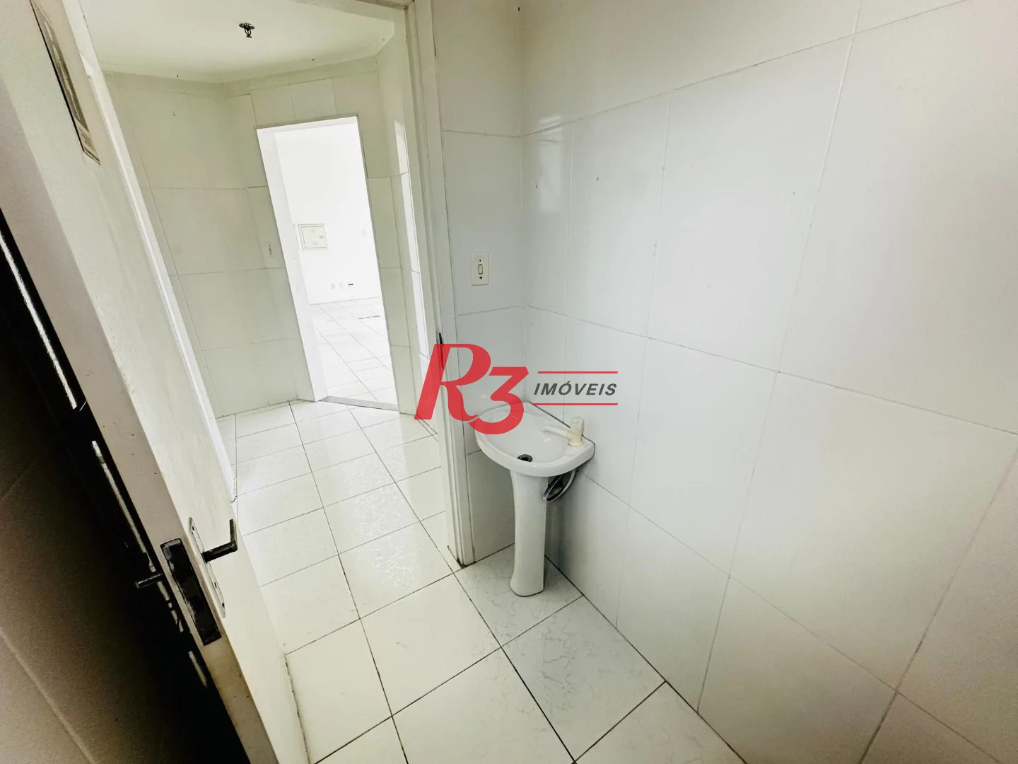 Sala, 76 m² - venda por R$ 300.000,00 ou aluguel por R$ 3.000,00/mês - Centro - Santos/SP