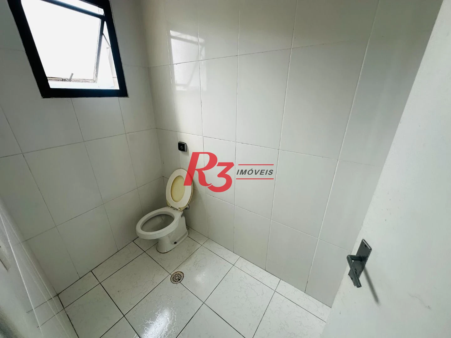 Sala, 76 m² - venda por R$ 300.000,00 ou aluguel por R$ 3.000,00/mês - Centro - Santos/SP