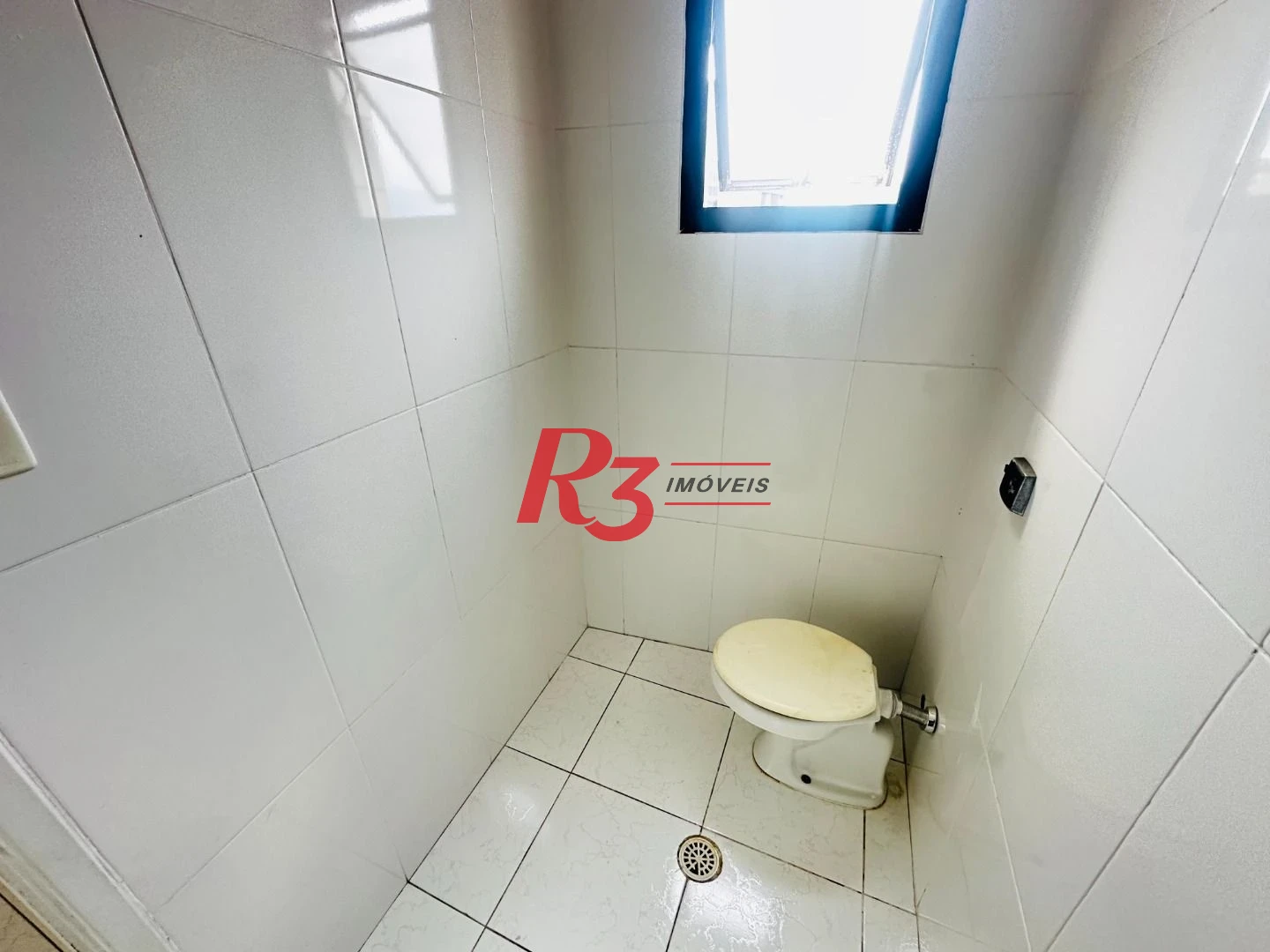 Sala, 76 m² - venda por R$ 300.000,00 ou aluguel por R$ 3.000,00/mês - Centro - Santos/SP