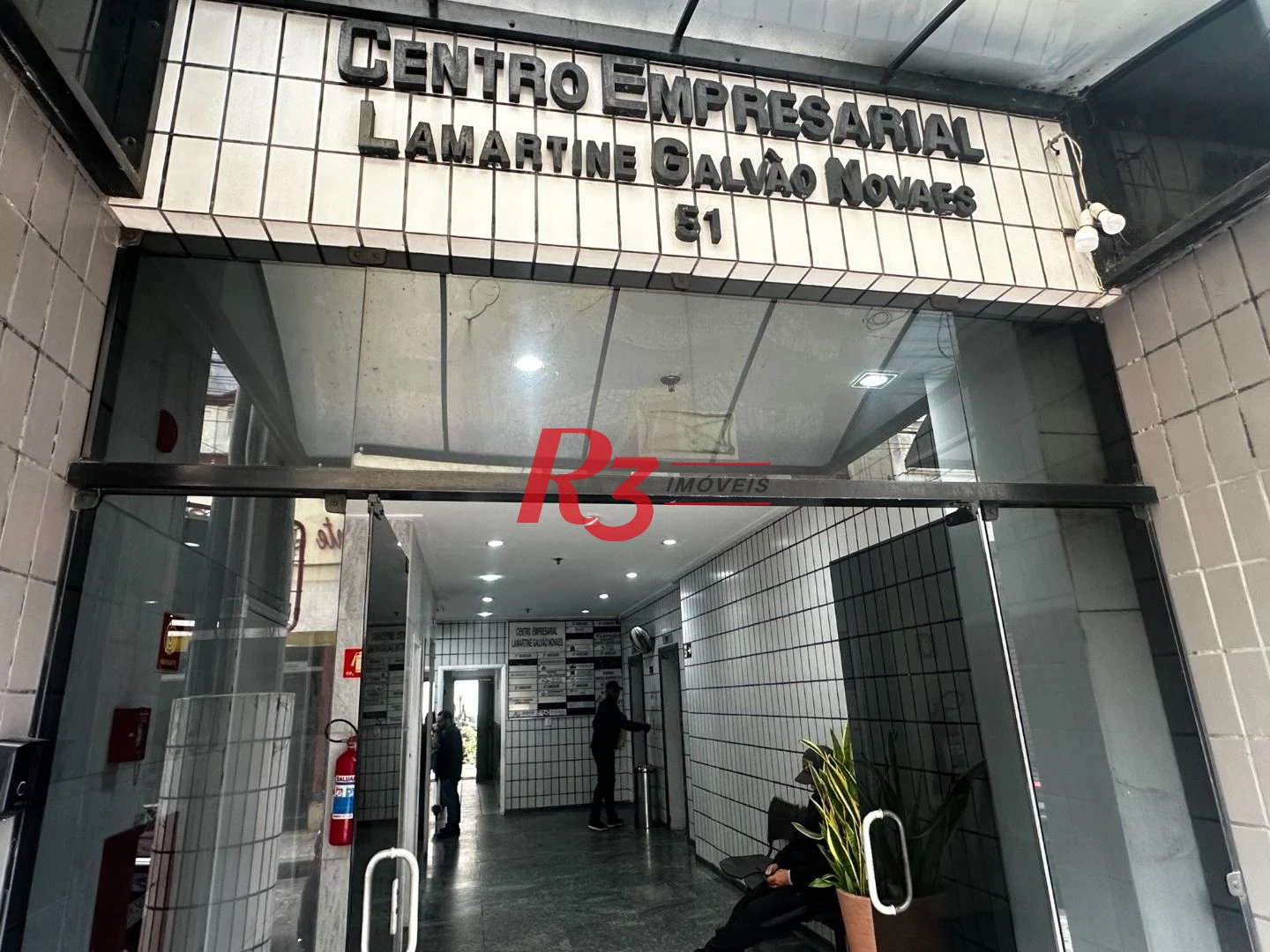 Sala, 76 m² - venda por R$ 300.000,00 ou aluguel por R$ 3.000,00/mês - Centro - Santos/SP