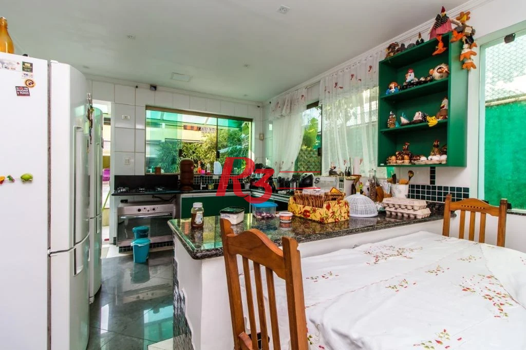 Casa com 3 dormitórios, 360 m² - venda por R$ 5.200.000,00 ou aluguel por R$ 21.910,00/mês - Aparecida - Santos/SP