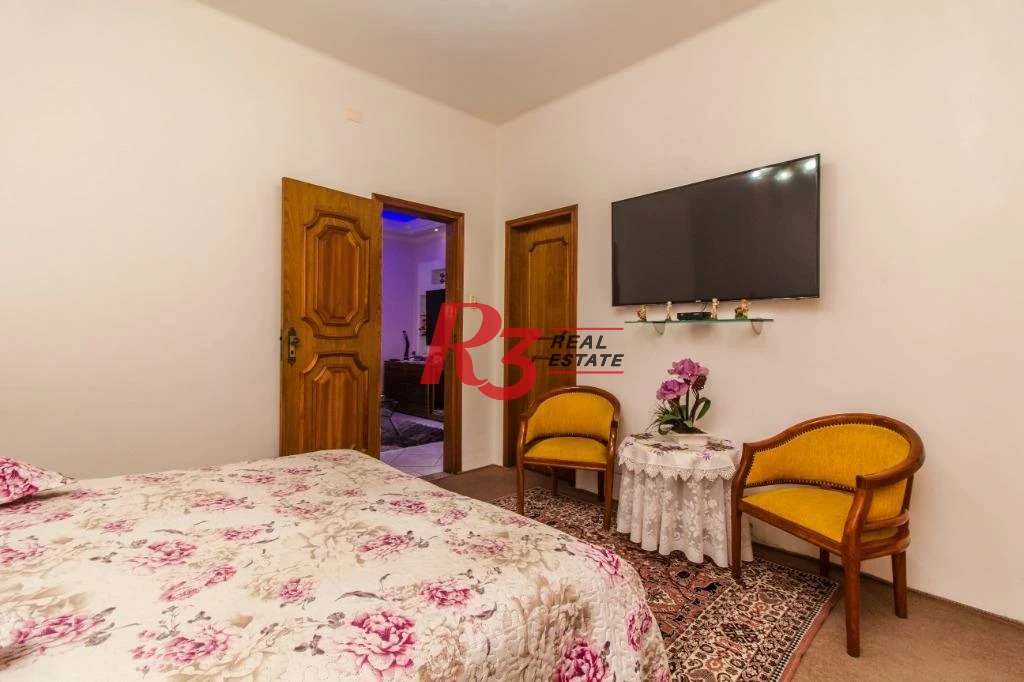 Casa com 4 dormitórios à venda, 500 m² por R$ 4.390.000,00 - Marapé - Santos/SP