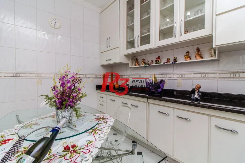 Casa com 4 dormitórios à venda, 500 m² por R$ 4.390.000,00 - Marapé - Santos/SP