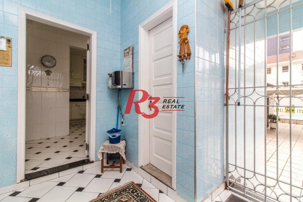 Casa com 4 dormitórios à venda, 500 m² por R$ 4.390.000,00 - Marapé - Santos/SP
