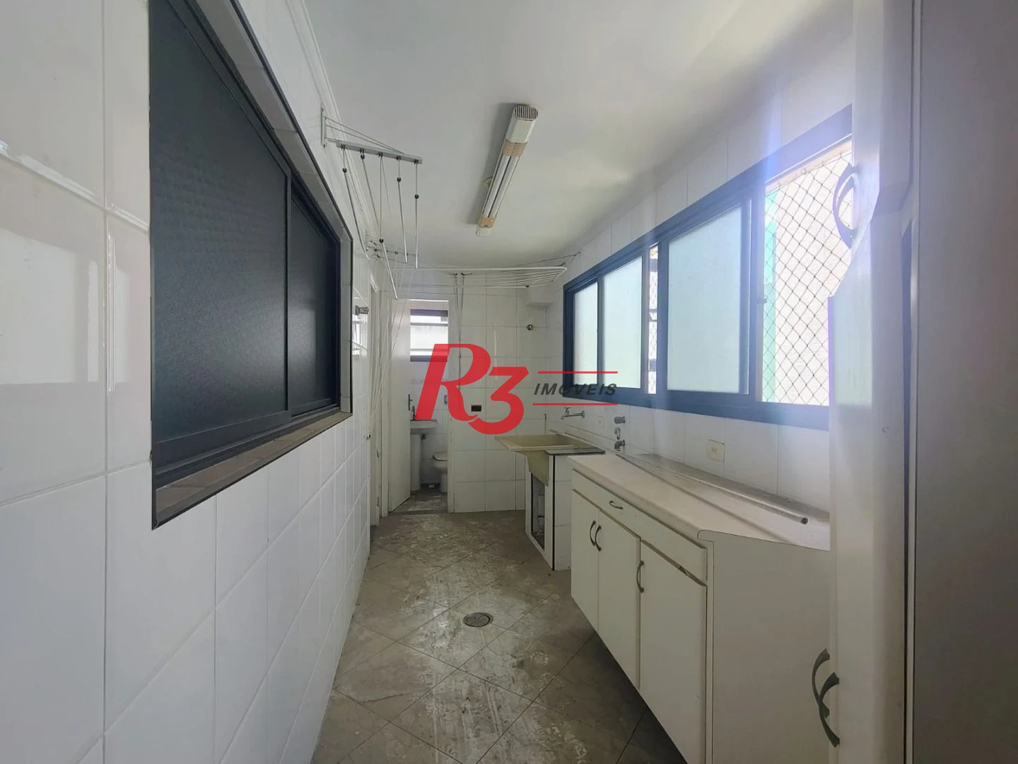 Apartamento com 3 dormitórios à venda, 275 m² por R$ 1.600.000,00 - Aparecida - Santos/SP