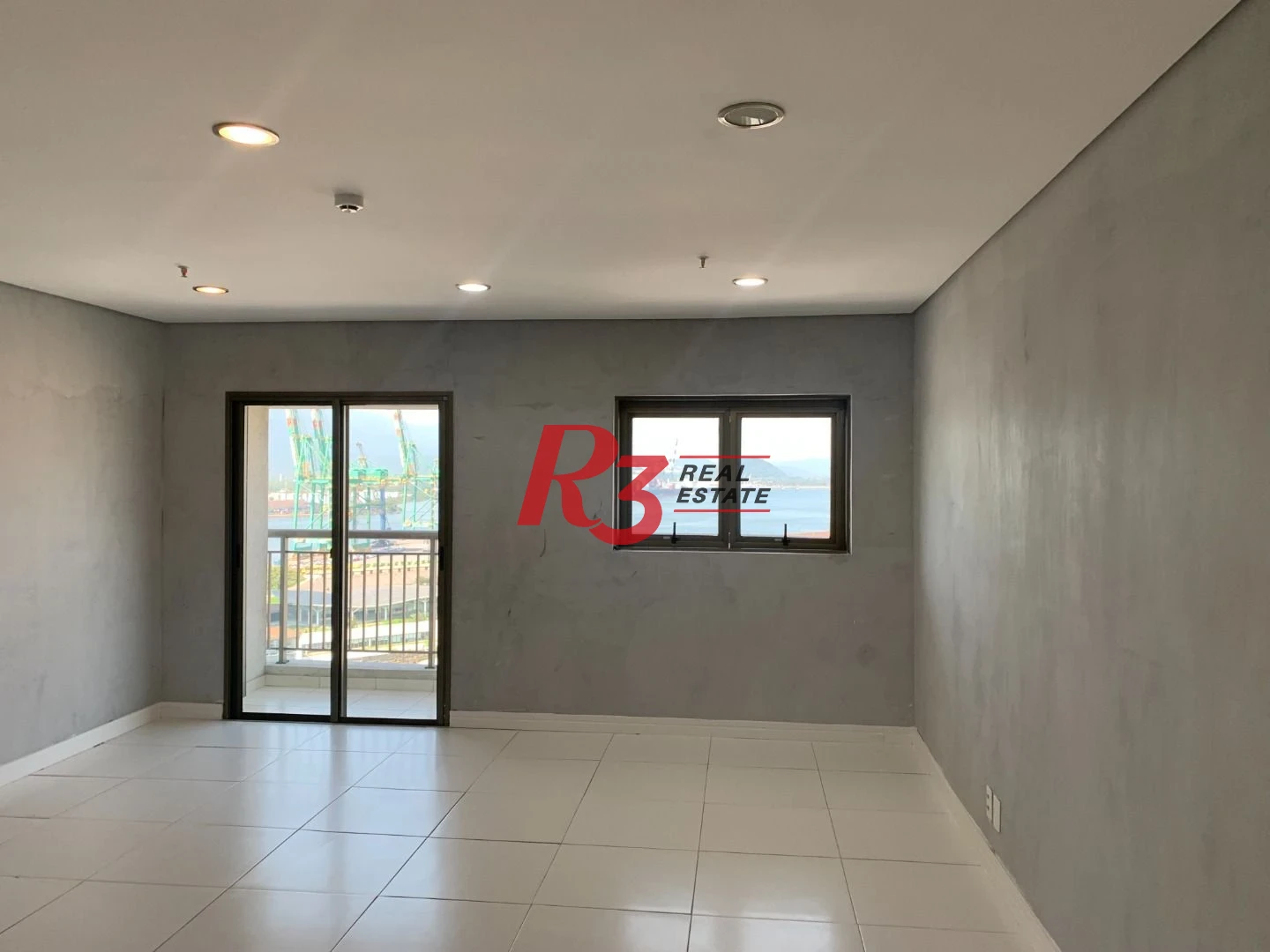 Sala à venda, 66 m² por R$ 300.000,00 - Valongo - Santos/SP