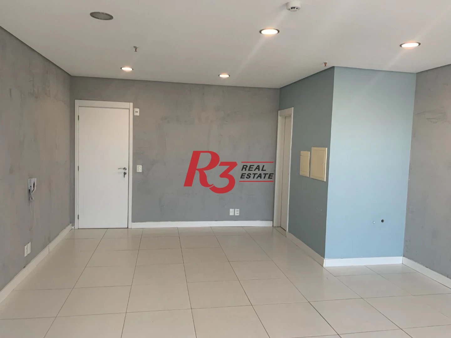 Sala à venda, 66 m² por R$ 300.000,00 - Valongo - Santos/SP