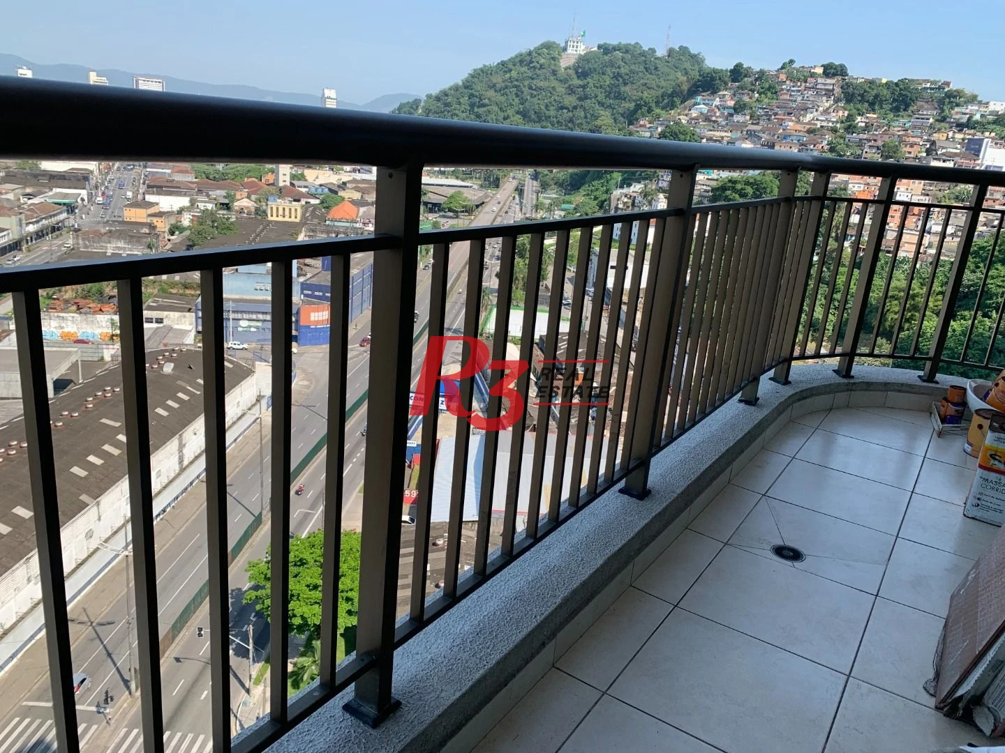 Sala à venda, 66 m² por R$ 300.000,00 - Valongo - Santos/SP