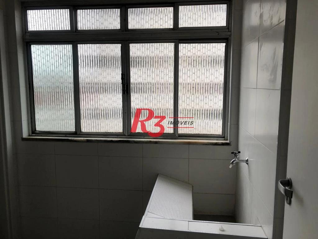 Apartamento com 3 dormitórios para alugar, 131 m² por R$ 4.900,02/mês - Embaré - Santos/SP