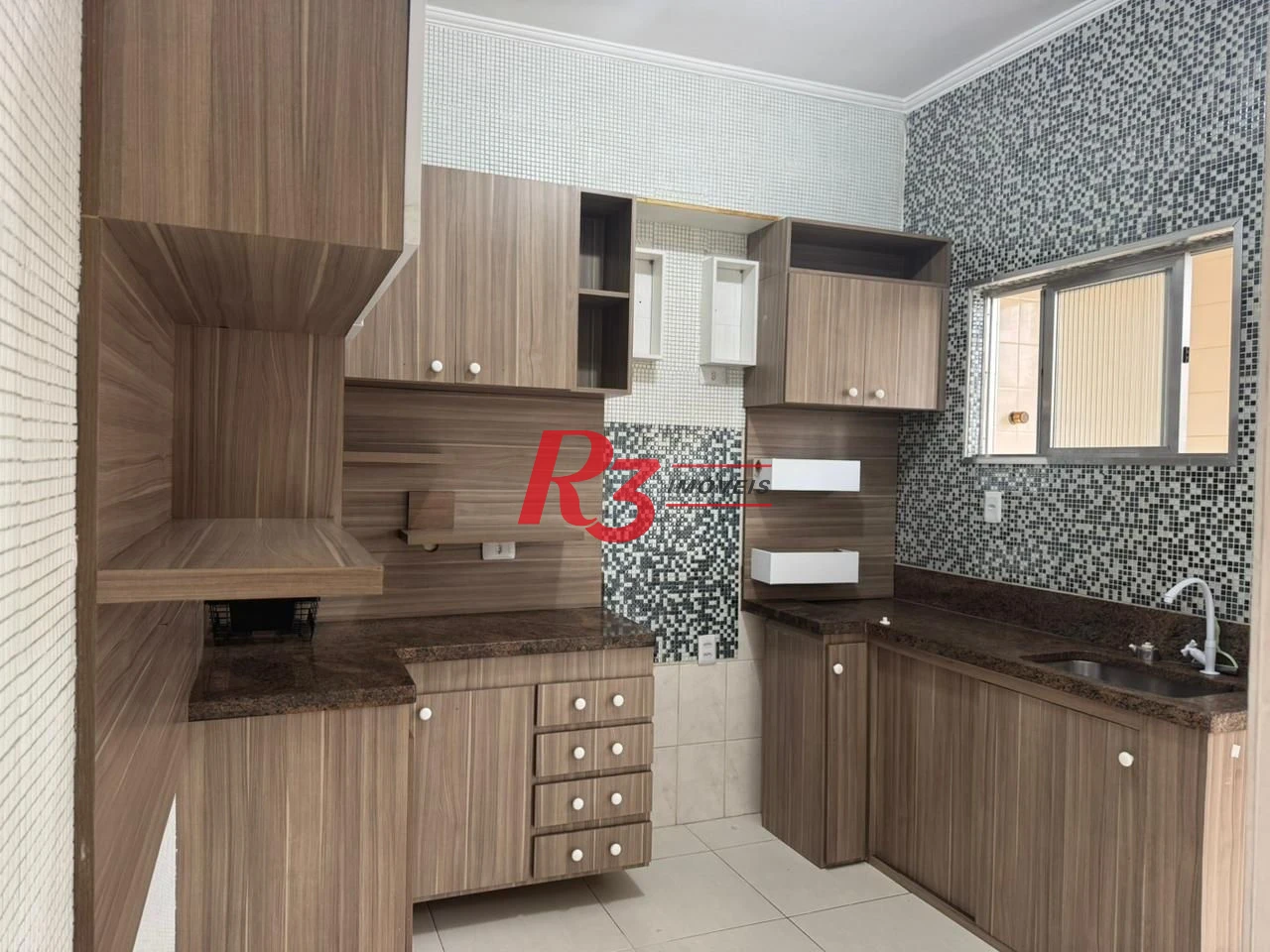 Apartamento com 2 dormitórios à venda, 80 m² por R$ 445.000,00 - Boqueirão - Santos/SP
