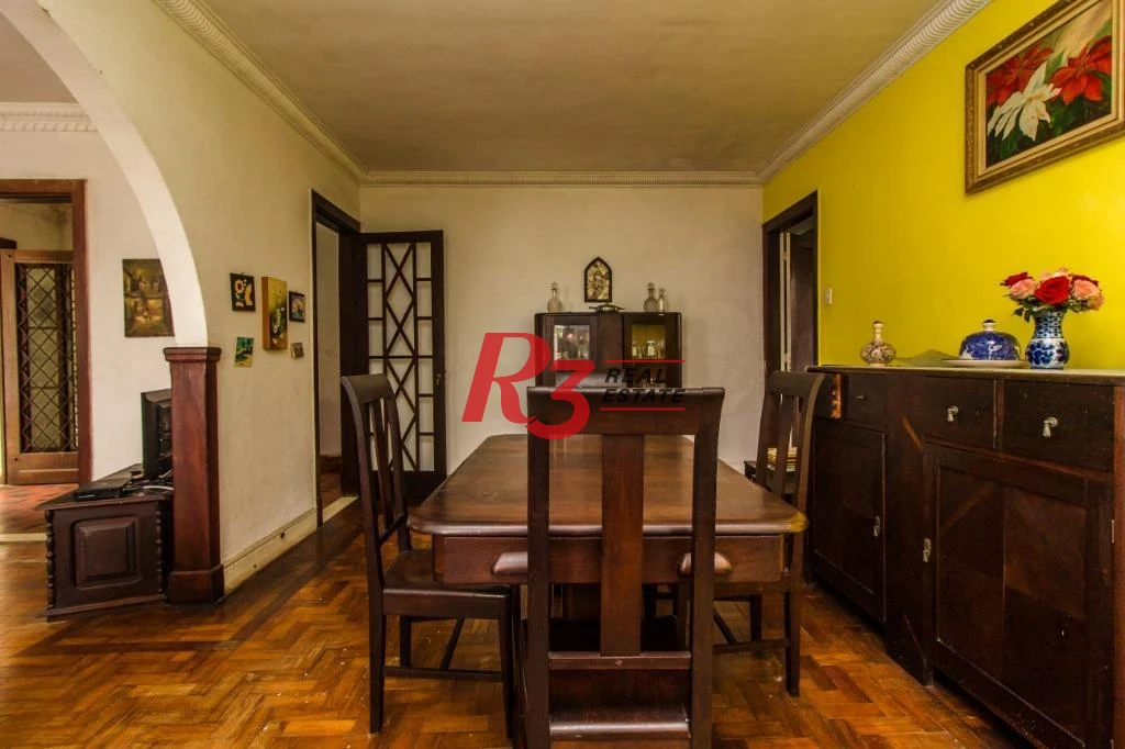Sobrado com 3 dormitórios à venda, 218 m² - Itararé - São Vicente/SP