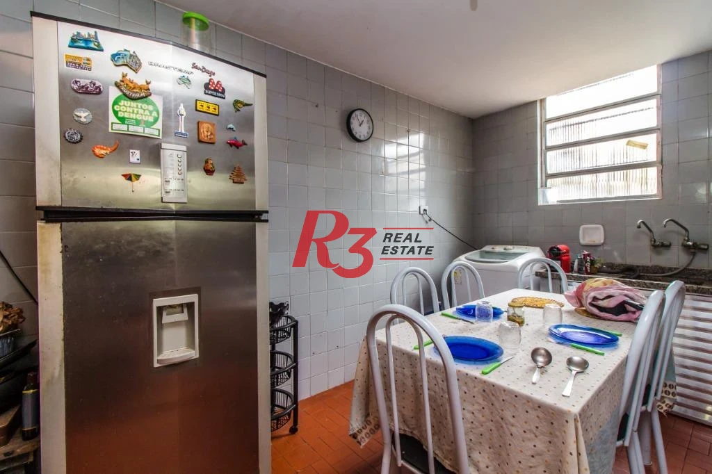 Sobrado com 3 dormitórios à venda, 218 m² - Itararé - São Vicente/SP
