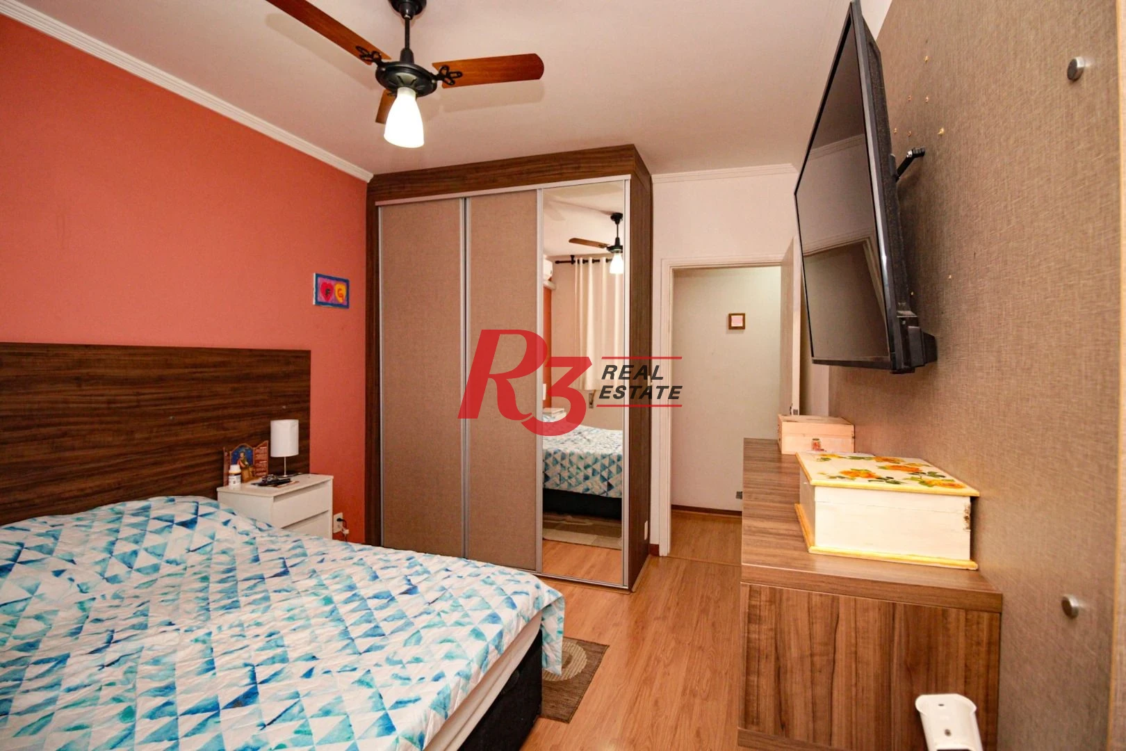 Apartamento com 2 dormitórios à venda, 109 m² por R$ 650.000,00 - José Menino - Santos/SP