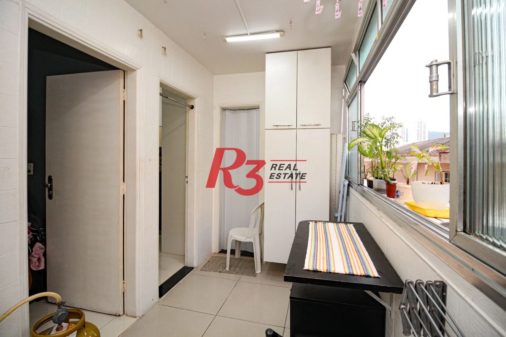 Apartamento com 2 dormitórios à venda, 109 m² por R$ 650.000,00 - José Menino - Santos/SP