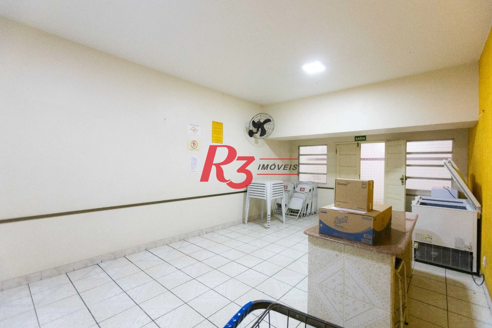 Cobertura com 3 dormitórios à venda, 200 m² por R$ 680.000,00 - Embaré - Santos/SP