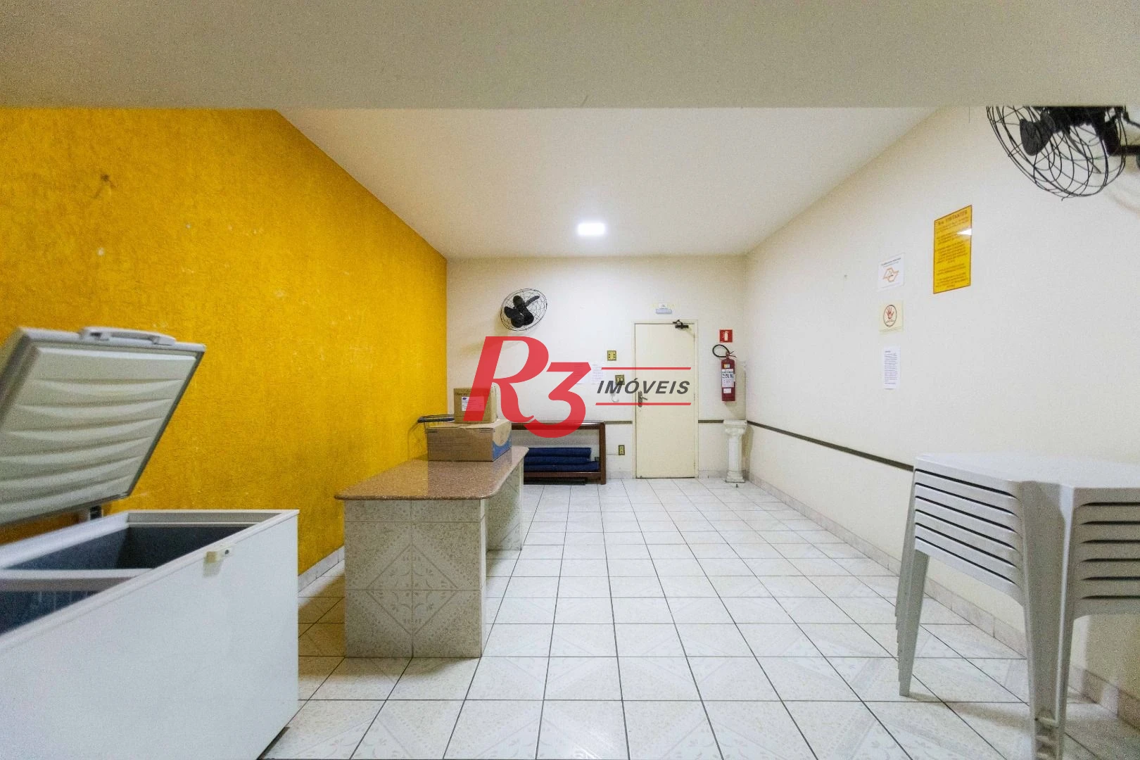 Cobertura com 3 dormitórios à venda, 200 m² por R$ 680.000,00 - Embaré - Santos/SP