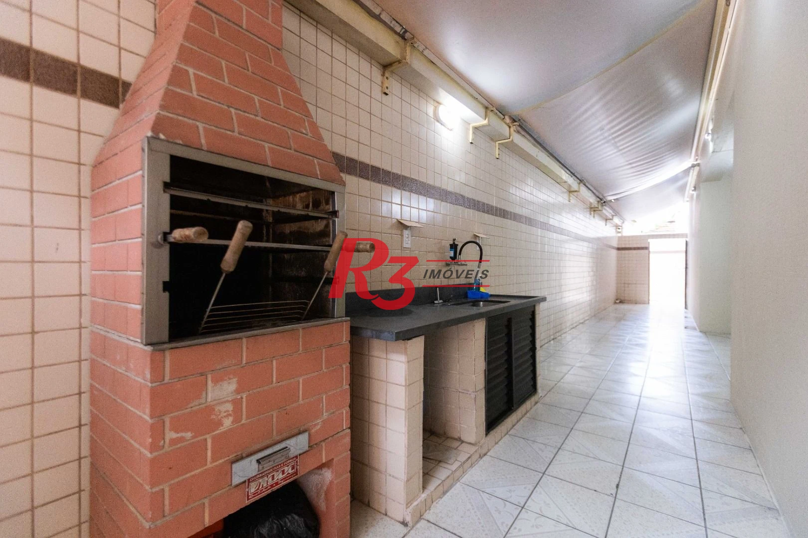 Cobertura com 3 dormitórios à venda, 200 m² por R$ 680.000,00 - Embaré - Santos/SP