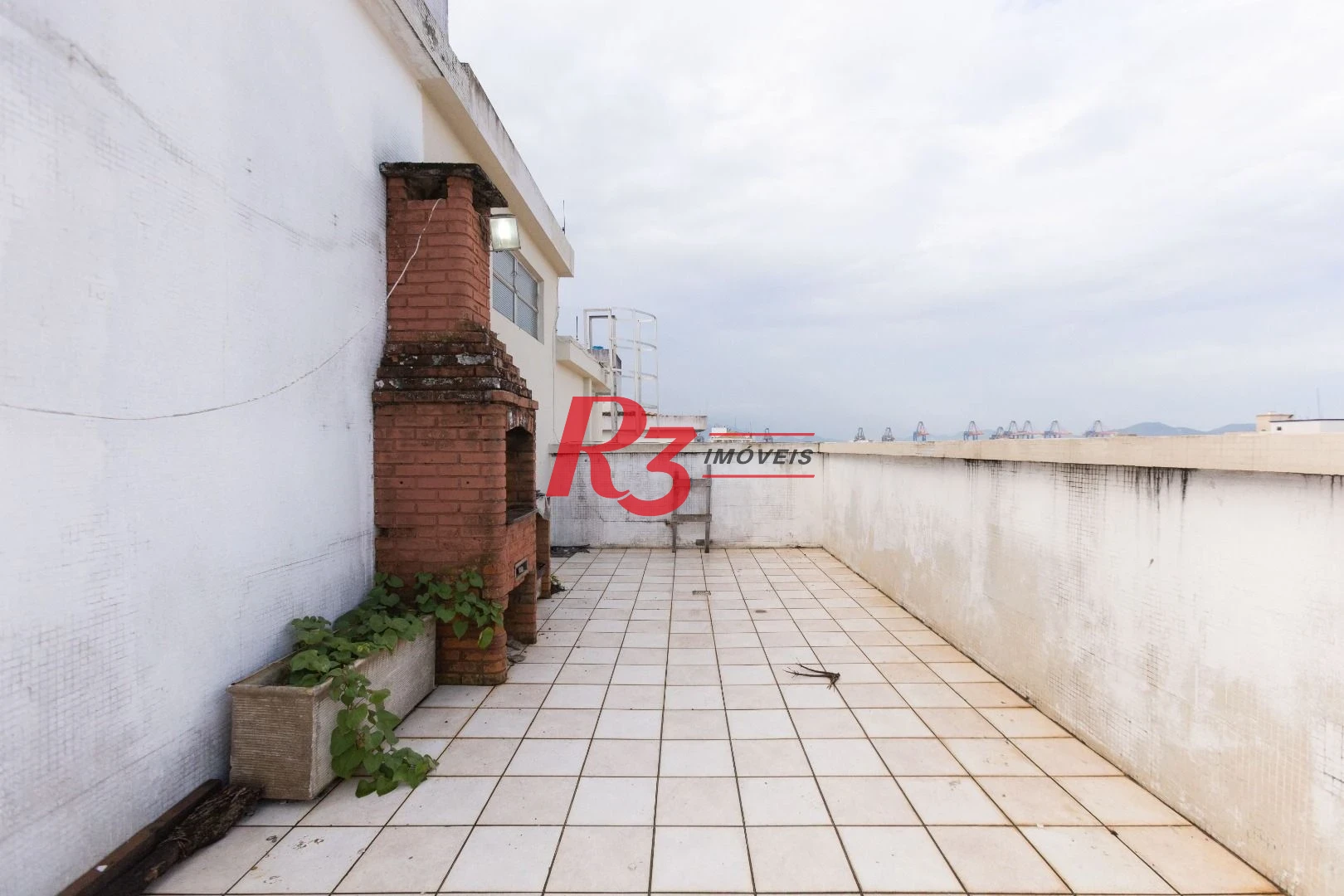 Cobertura com 3 dormitórios à venda, 200 m² por R$ 680.000,00 - Embaré - Santos/SP
