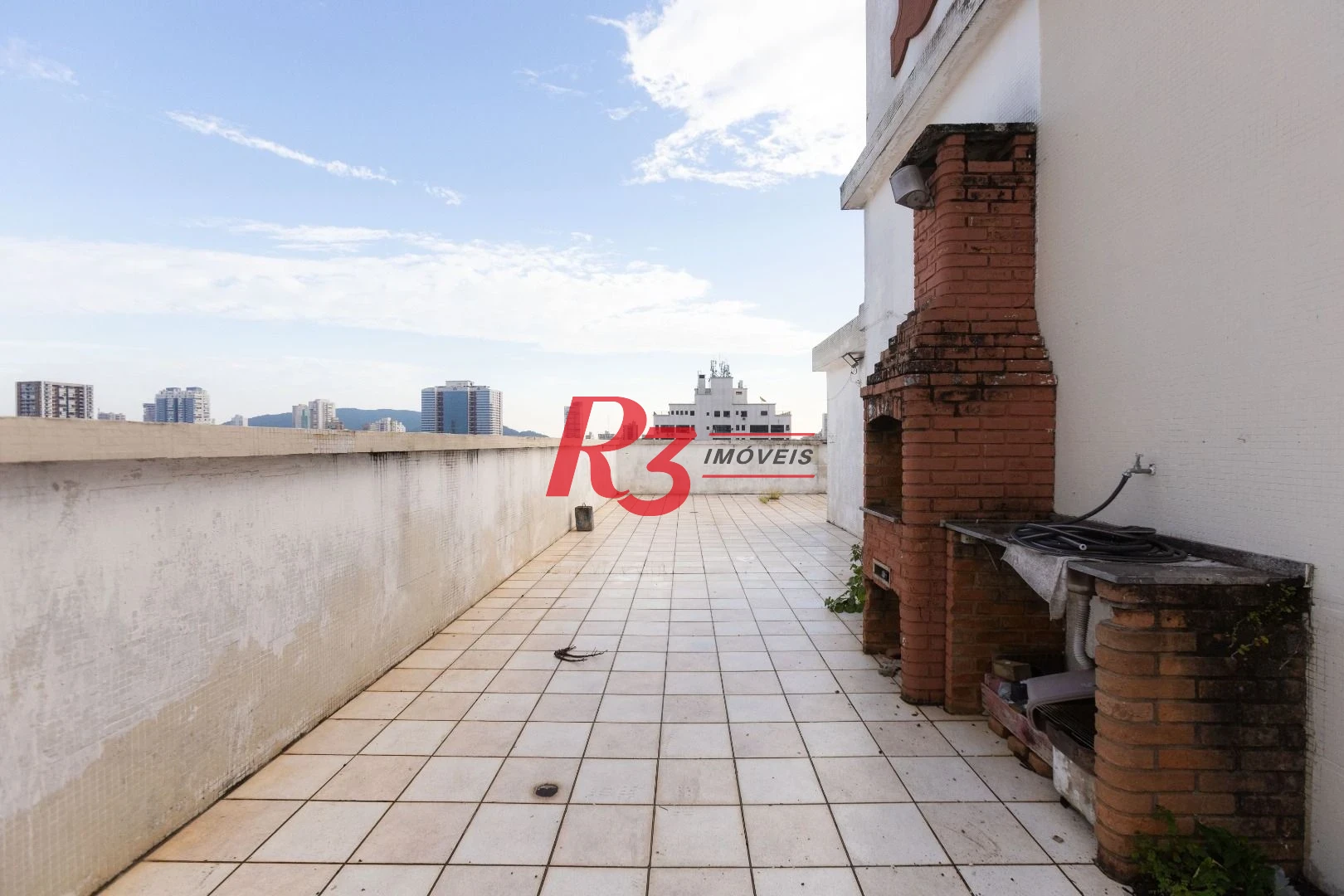 Cobertura com 3 dormitórios à venda, 200 m² por R$ 680.000,00 - Embaré - Santos/SP