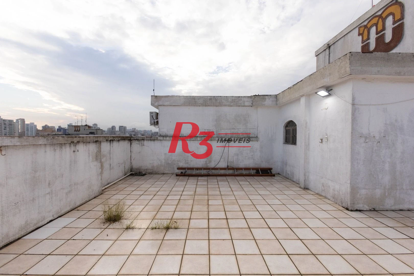 Cobertura com 3 dormitórios à venda, 200 m² por R$ 680.000,00 - Embaré - Santos/SP
