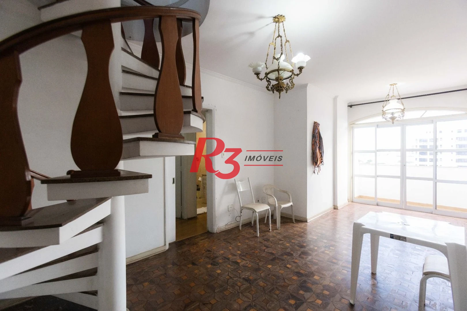 Cobertura com 3 dormitórios à venda, 200 m² por R$ 680.000,00 - Embaré - Santos/SP