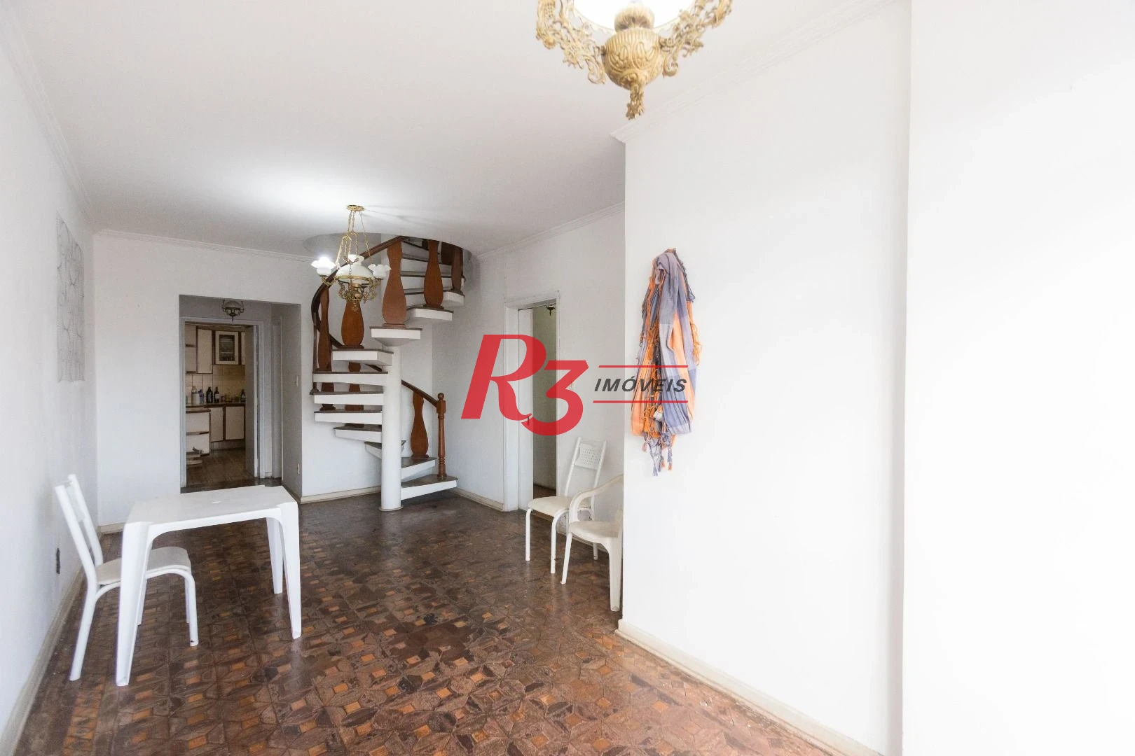 Cobertura com 3 dormitórios à venda, 200 m² por R$ 680.000,00 - Embaré - Santos/SP
