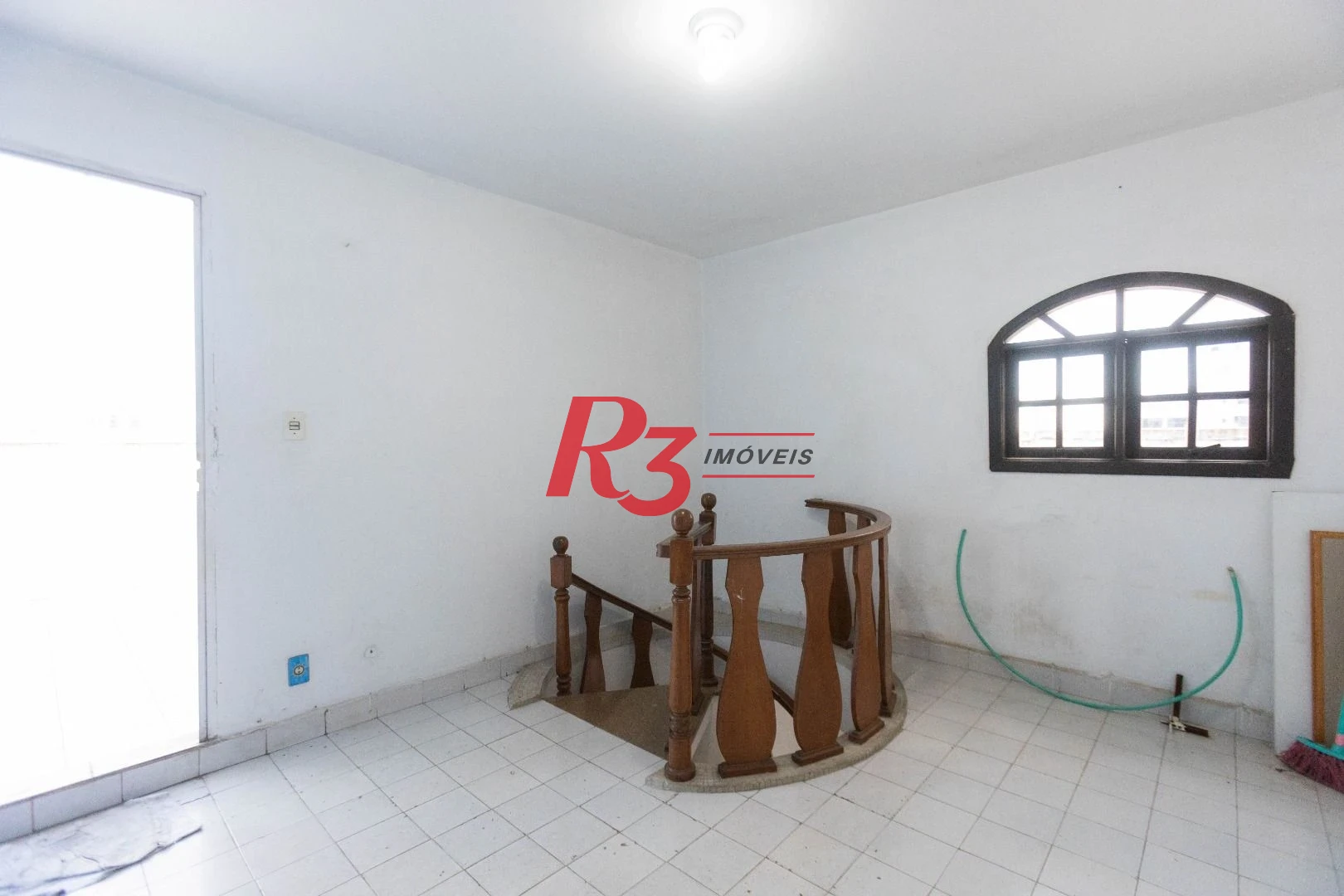 Cobertura com 3 dormitórios à venda, 200 m² por R$ 680.000,00 - Embaré - Santos/SP