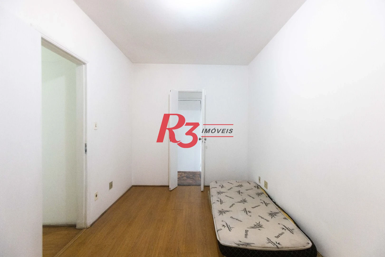 Cobertura com 3 dormitórios à venda, 200 m² por R$ 680.000,00 - Embaré - Santos/SP