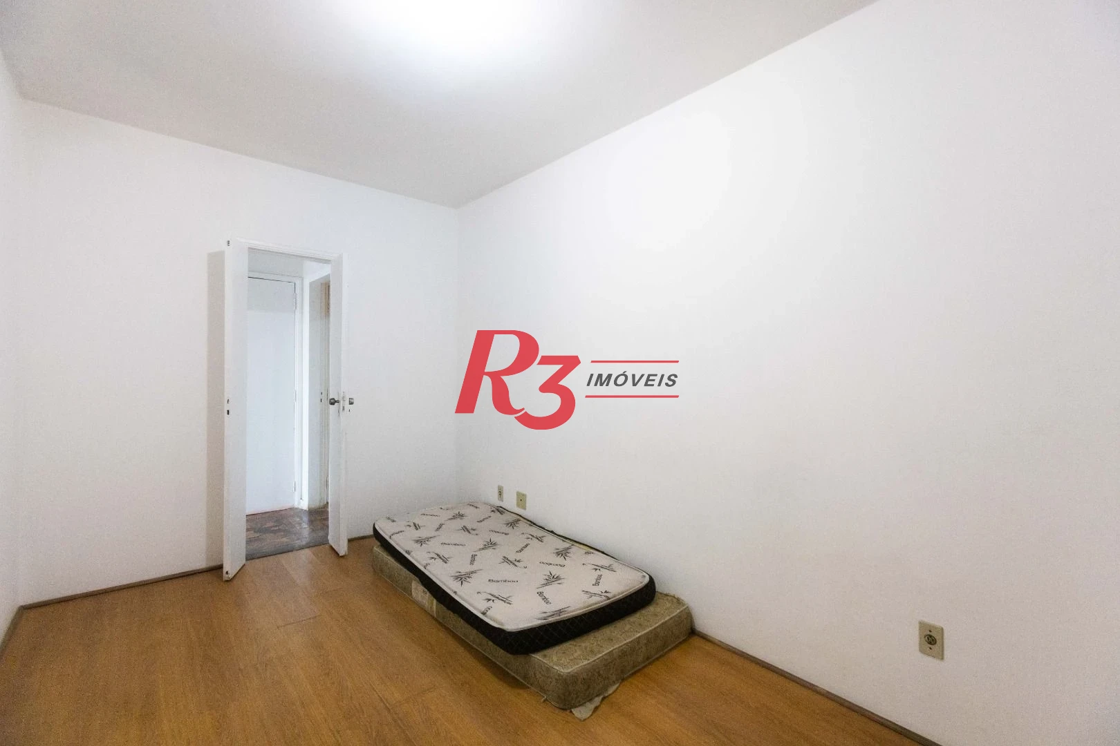 Cobertura com 3 dormitórios à venda, 200 m² por R$ 680.000,00 - Embaré - Santos/SP